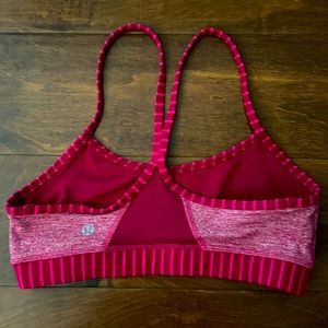 Pink as 6 lululemon bra